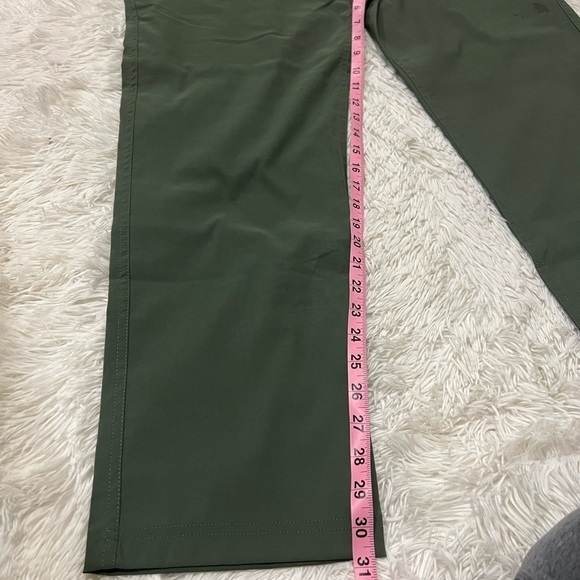 The North Face Men’s Convertible Pants - size 26 - Picture 3 of 7